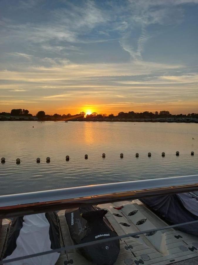 The Hygge Retreat At 7 Lakes Country Park, Lincolnshire Villa Crowle  Kültér fotó